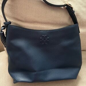 Tory Burch leather Thea hobo bag blue leather. never used